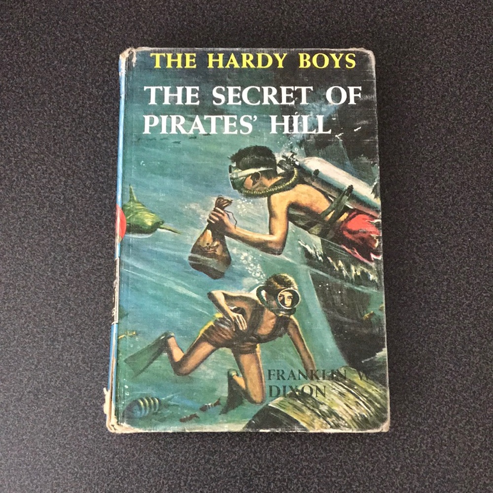 The Hardy Boys #36 The Secret of Pirates Hill Franklin W Dixon 1956 1960 HC